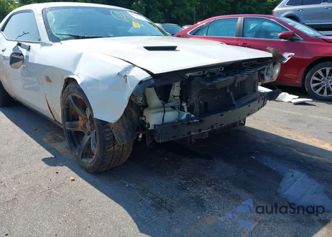 2018 Dodge Challenger R/T 392 из США, поврежденный, VIN 2C3CDZFJXJH224013